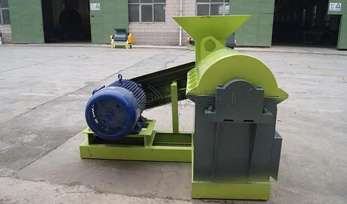 半湿物料粉碎机